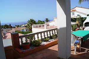 Alleinstehendes Haus mit schönem Meerblick zum Verkaufen in Cala Canyelles 
