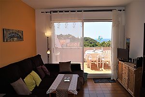 House paired,  with views to the sea in Lloret de mar
