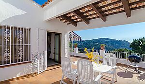 Villa en location avec vue sur la mer et piscine à Cala Canyelles (Lloret de mar)