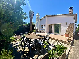 Beautiful single-storey house for sale in Cala Canyelles