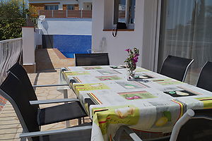 Modernes Haus mit Pool und Meerblick zur Vermietung. (Cala Canyelles-Lloret de Mar) 