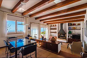 5-bedroom villa with pool, 900m from Cala Canyelles beach