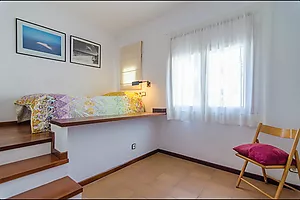 5-bedroom villa with pool, 900m from Cala Canyelles beach