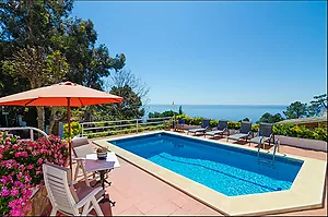 5-bedroom villa with pool, 900m from Cala Canyelles beach