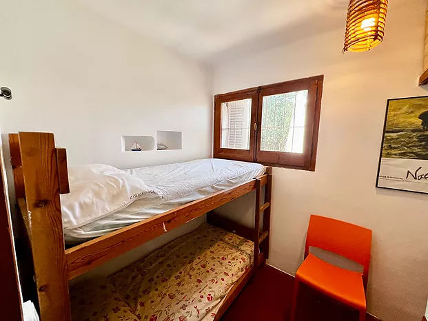 Casa de verano estilo ibicenco en alquiler (Cala Canyelles- Lloret de Mar)