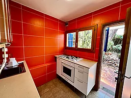 Casa de verano estilo ibicenco en alquiler (Cala Canyelles- Lloret de Mar)