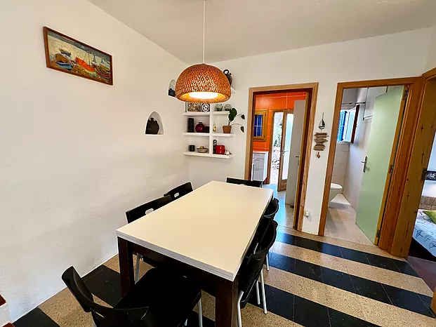 Casa de verano estilo ibicenco en alquiler (Cala Canyelles- Lloret de Mar)