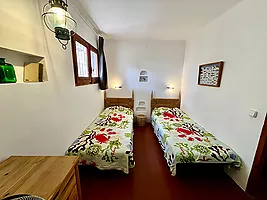Casa de verano estilo ibicenco en alquiler (Cala Canyelles- Lloret de Mar)