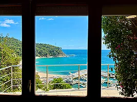 Maison avec des vues spectaculaires a la plage Cala Canyelles en location (Lloret de Mar)