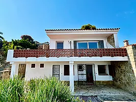 Acogedora casa en alquiler en Cala Canyelles (Lloret de Mar)