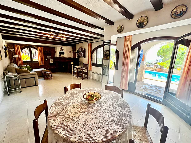 Haus in sehr gute Lage - Cala Canyelles