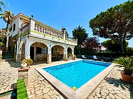 Haus in sehr gute Lage - Cala Canyelles