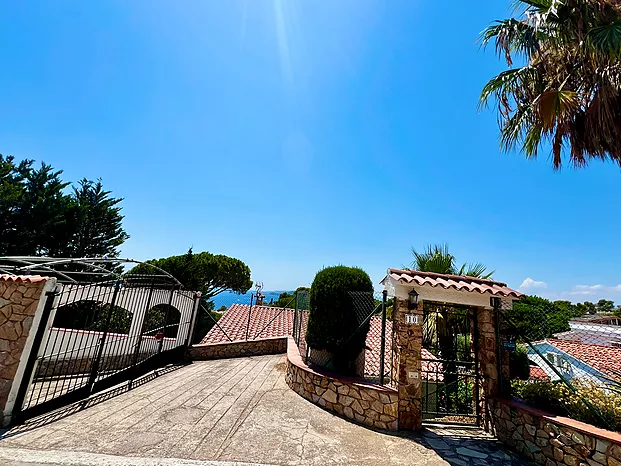 Haus in sehr gute Lage - Cala Canyelles
