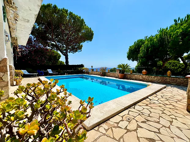 Haus in sehr gute Lage - Cala Canyelles
