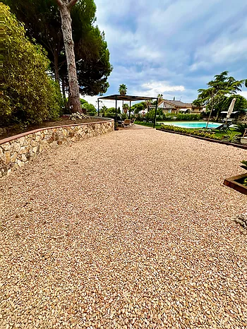 VILA VELLA