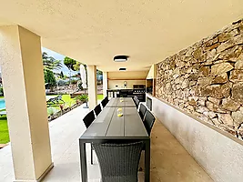 VILA VELLA