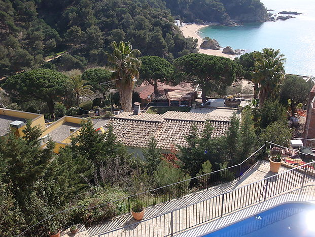 Maison avec vue imprenable et piscine formidable à louer à Cala Canyelles.