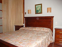 Casa en venta  con parcela plana y licencia turistica en - Lloret de Mar.