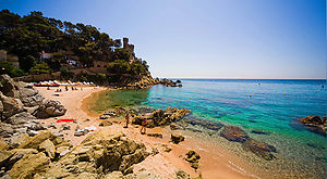 Casa en venta  con parcela plana y licencia turistica en - Lloret de Mar.