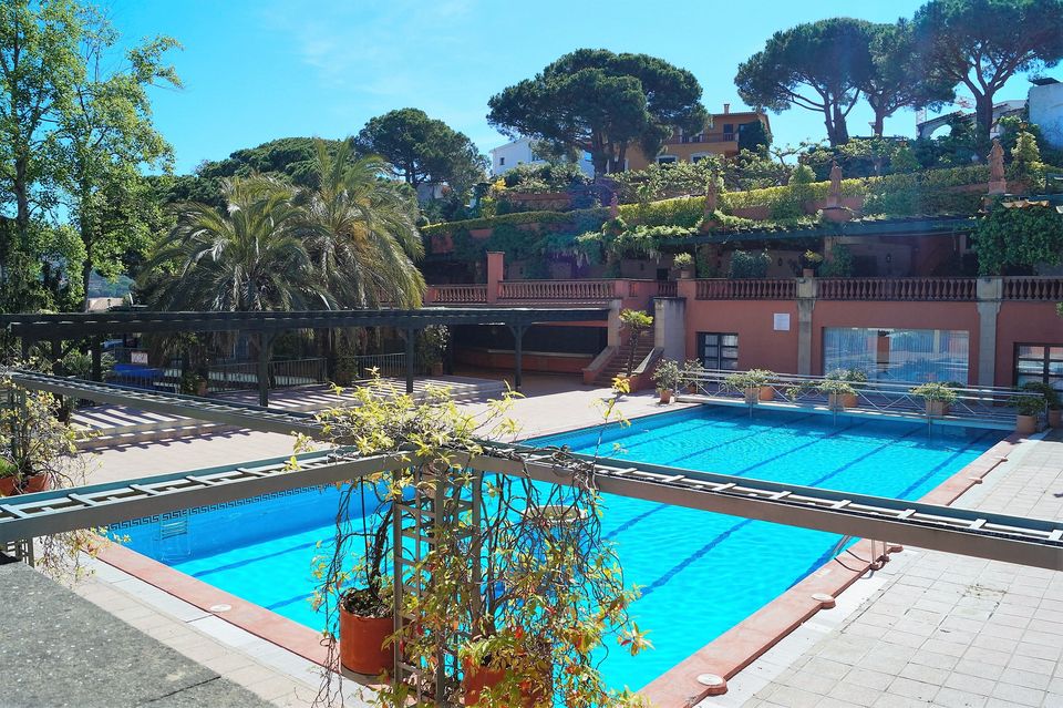 Well Situated House With Garden For Rent In Canyelles Lloret De Mar