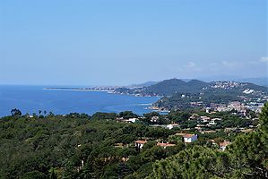 Schönes Haus mit beeindruckendem Meerblick zur Vermietung in Cala Canyelles.