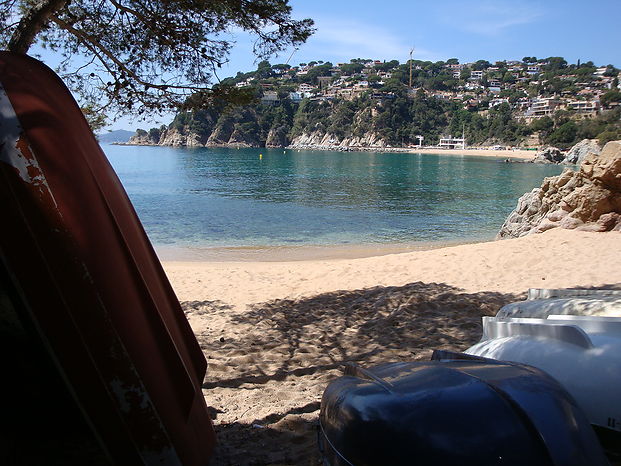 Magnífica villa en alquiler con piscina en Cala Canyelles. (Lloret de mar)