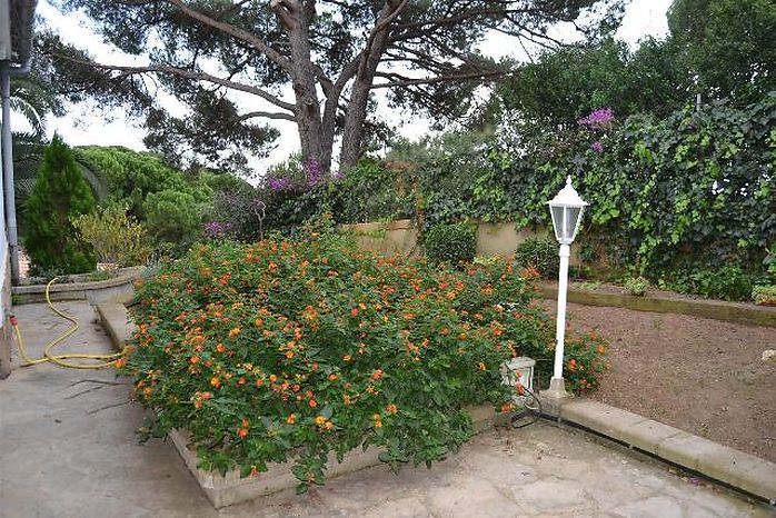 Maison dans un emplacement idéal à vendre - Cala Canyelles