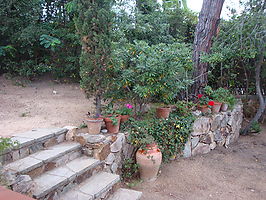 Casa de verano estilo ibicenco en alquiler (Cala Canyelles- Lloret de Mar)