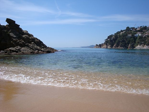 Apartamento en alquiler directo en la playa de Cala Canyelles - Lloret de Mar