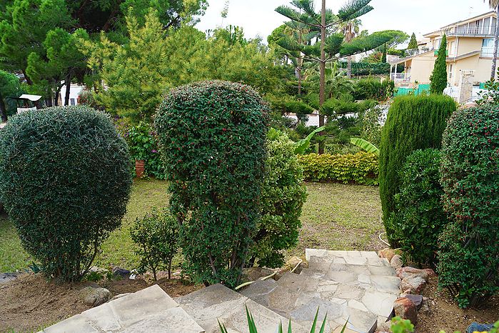 Maison bien situé avec jardin et belle vue à Cala Canyelles (Lloret de Mar)