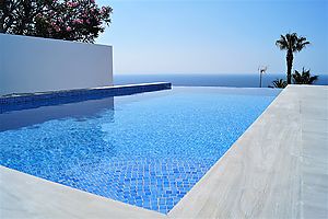 Casa en alquiler con piscina privada y vistas en Cala Canyelles (Lloret de mar)