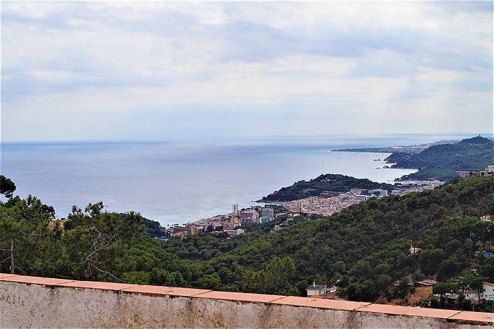 Casa a reformar con magnificas vistas