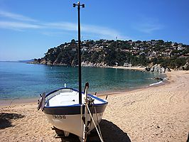 Casa en alquiler a 200m de la Playa de Canyelles en LLoret de mar costa Brava.