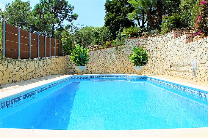 Casa en alquiler con bonitas vistas y piscina privada