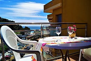 Appartement à louer direct sur la plage de Cala Canyelles (Lloret de Mar)