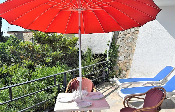 Cozy house for rent near the beach of Cala Canyelles (Lloret de Mar)