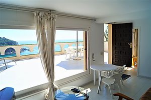 Apartment zur Vermietung mit Meerblick in Cala Canyelles (Lloret de Mar)