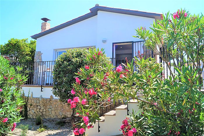 Casita con encanto en alquiler entre Lloret y Tossa de mar.