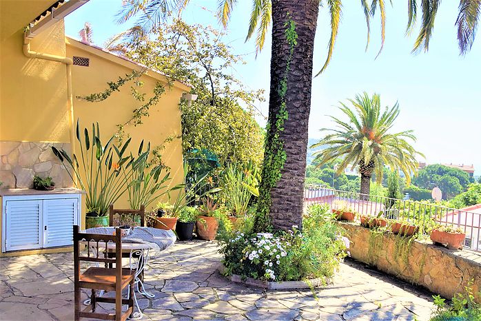 Gemütliches Strandnahes Haus zu verkaufen in Canyelles. Lloret de Mar