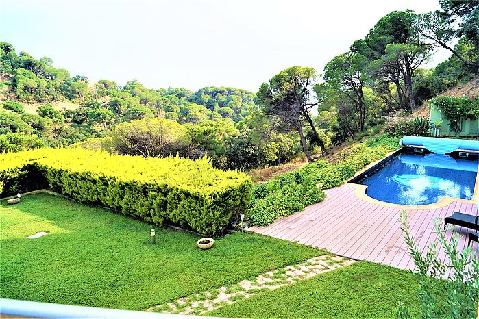 Modern house with private pool for rent of long stay (Lloret de mar)