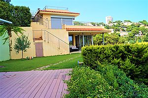 Moderna casa con piscina  para alquiler de larga estancia en Lloret de mar