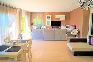 Villa Austria, house with swimming pool for sale in Cala Canyelles, Lloret de Mar.