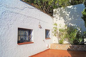 Romantic studio for rent close to the beach of Cala Canyelles (Lloret de Mar)