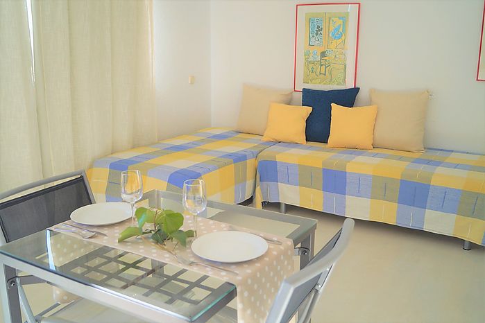 Romantic studio for rent close to the beach of Cala Canyelles (Lloret de Mar)