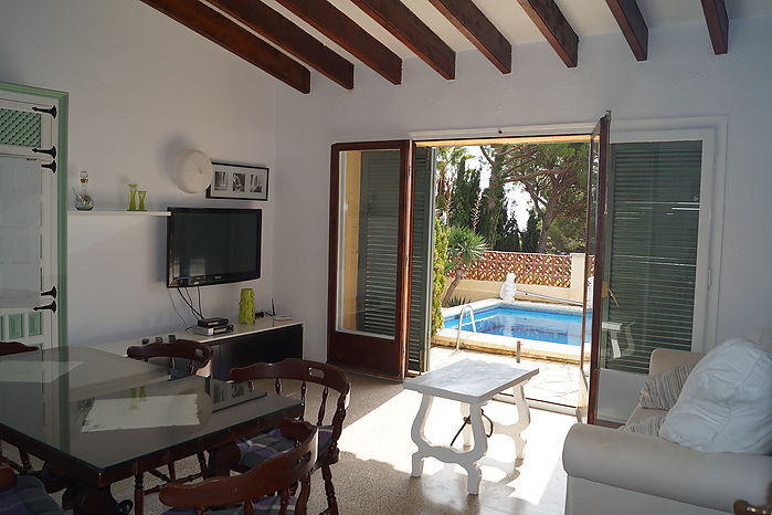 House with pool and sea views, residential area anyelles. Cala Canyelles