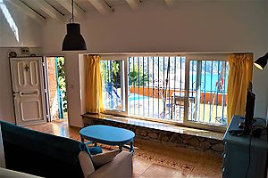 Charmant loft à louer avec spectaculaire vue sur la mer à Cala Canyelles.