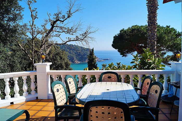 Ferienhaus mit herrlichem Meerblick über die Bucht von Canyelles zur Vermietung (Lloret de Mar)