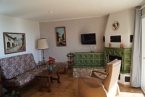 Casa con jardin y vistas al mar en alquiler en Cala Canyelles.