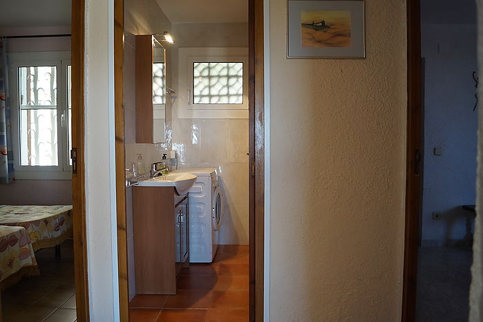 Belle maison avec jardin et vue sur la mer à louer a Cala Canyelles