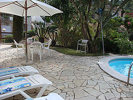 Casa con piscina privada a 200 metros de la Playa de Cala Canyelles.